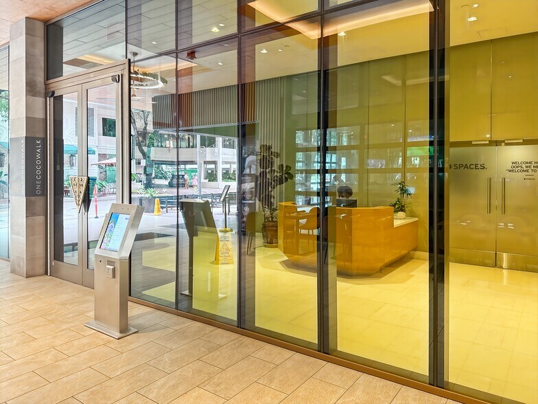 3350 Virginia St, Coconut Grove, FL à louer - Photo intérieure – Image 3 sur 11