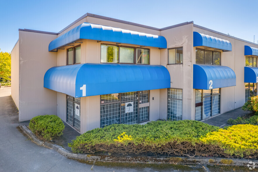 12180 Horseshoe Way, Richmond, BC à louer - Photo de l’immeuble – Image 3 sur 5