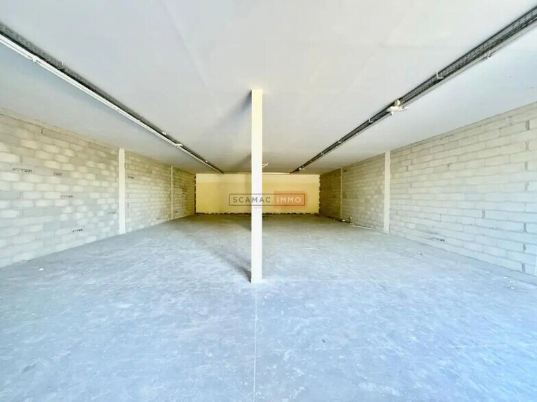 Industriel/Logistique dans Fréjus à louer - Photo intérieure – Image 3 sur 6