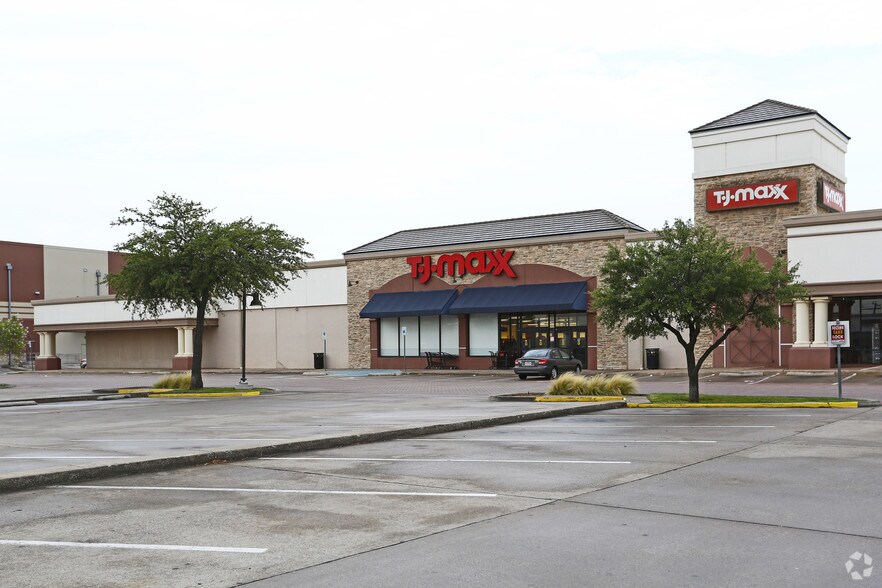 501 W Belt-Line Rd, Richardson, TX à louer - Photo principale – Image 1 sur 18