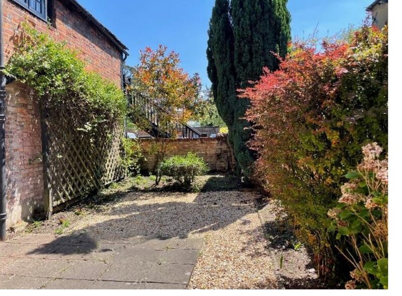 16 Wycombe End, Beaconsfield à louer - Autre – Image 2 sur 2