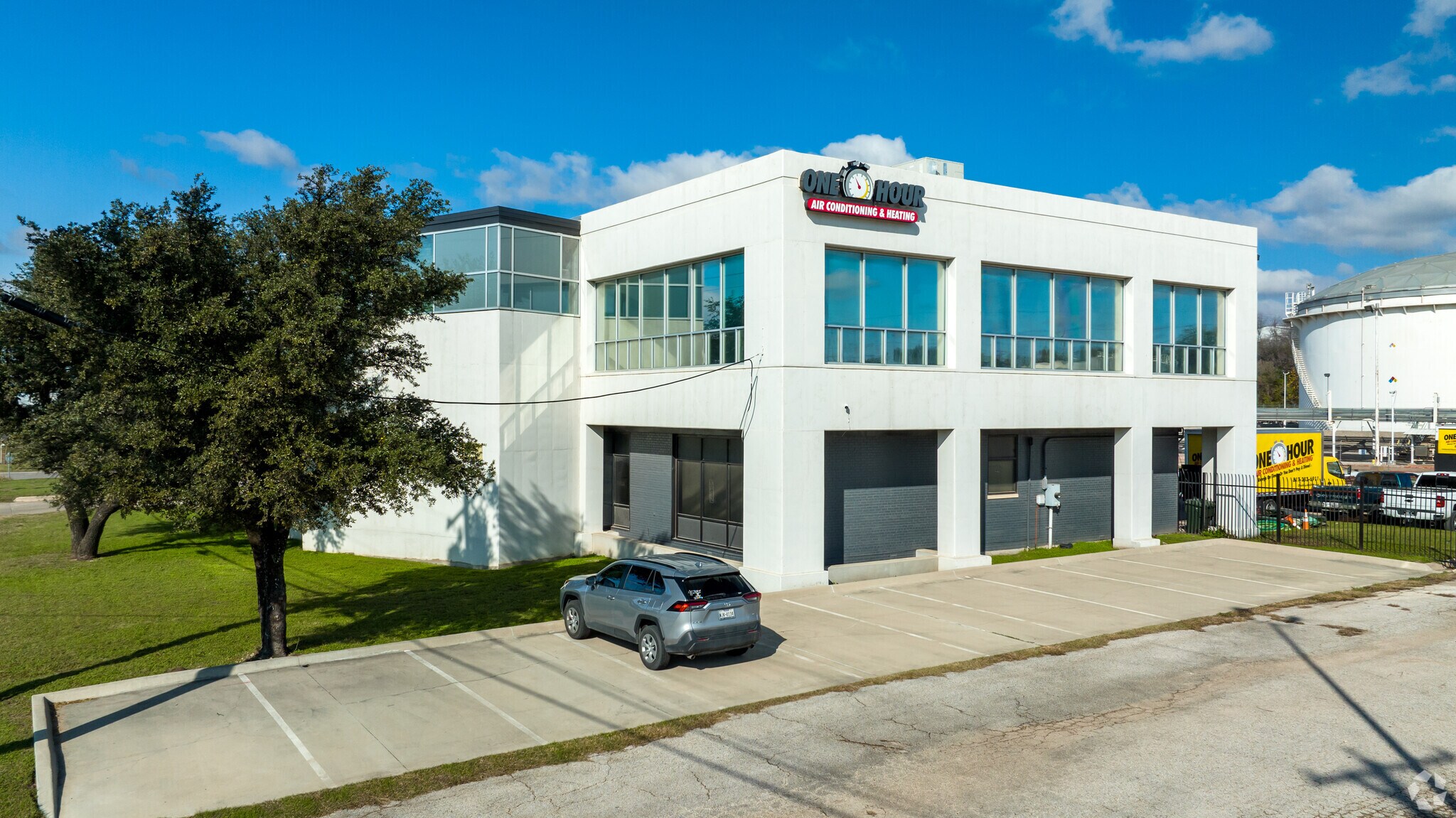 2535 Brennan Ave, Fort Worth, TX à louer Photo principale– Image 1 sur 19
