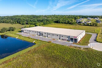 N53W25374 Highlands Court, Sussex, WI - VUE AÉRIENNE  vue de carte - Image1