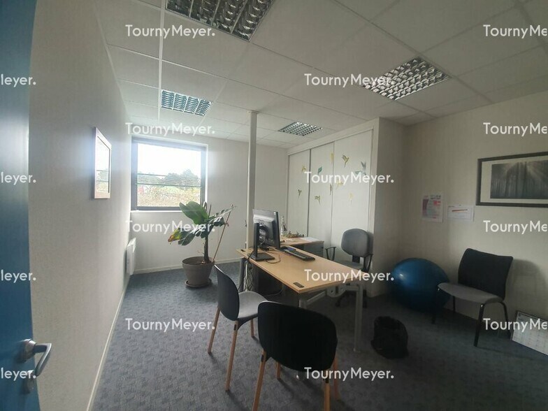 Bureau dans Lorient à louer - Photo intérieure – Image 2 sur 3