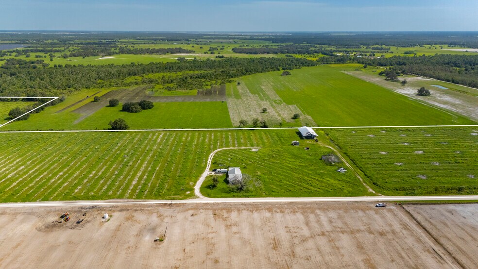 9480 Gough Rd, Ona, FL à vendre - Photo de l’immeuble – Image 2 sur 15