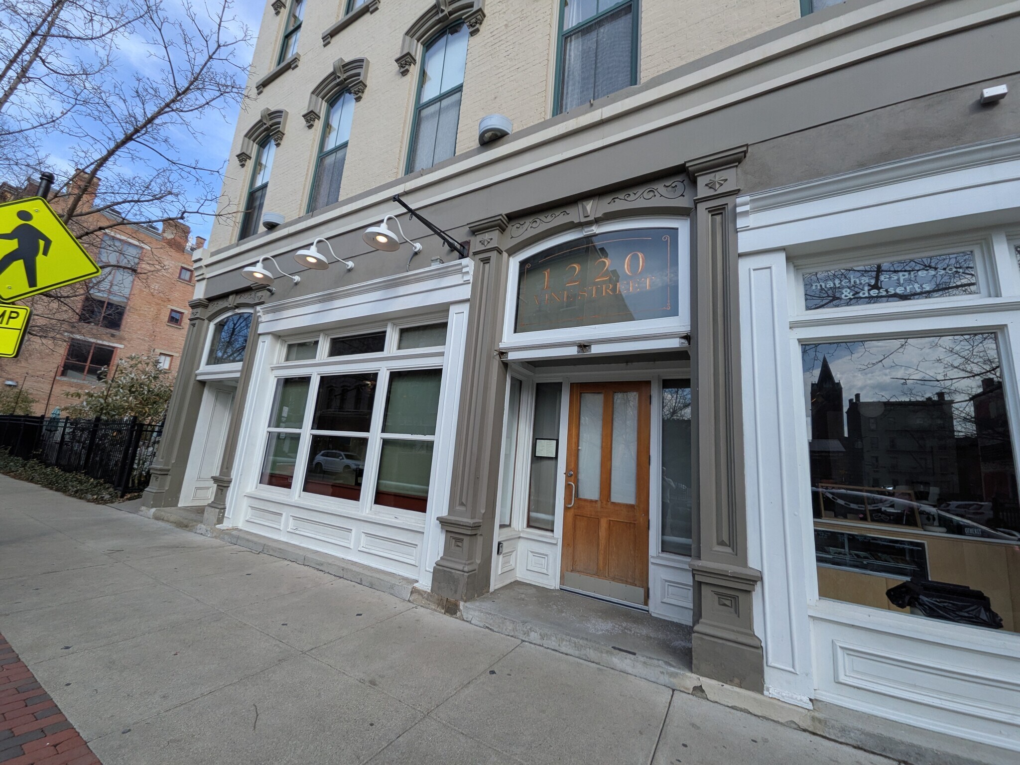 1218-1220 Vine St, Cincinnati, OH à louer Photo principale– Image 1 sur 10