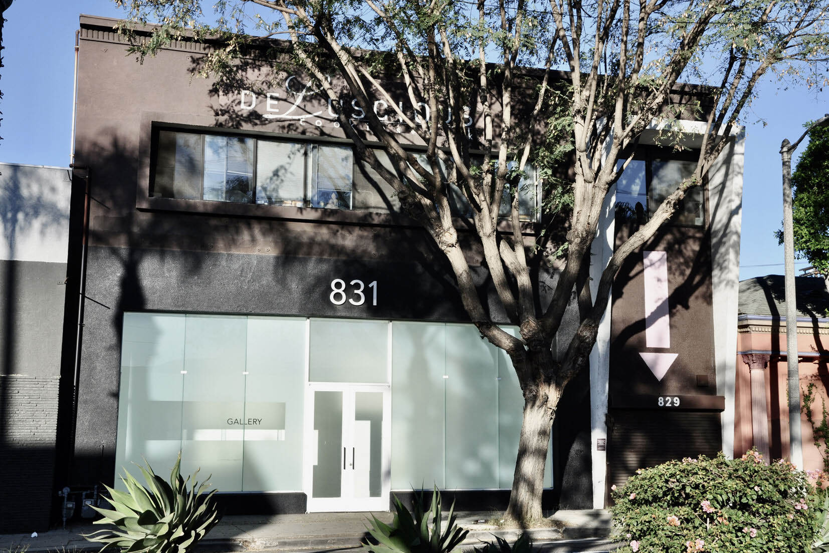 829-831 N Highland Ave, Los Angeles, CA à vendre Photo de l’immeuble– Image 1 sur 1