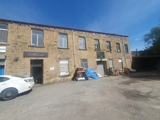 Plus de détails pour Huddersfield Rd, Holmfirth - Industriel/Logistique à louer