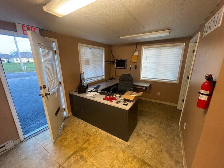 501 Spring Rd, Odessa, MO à louer - Photo principale – Image 1 sur 1