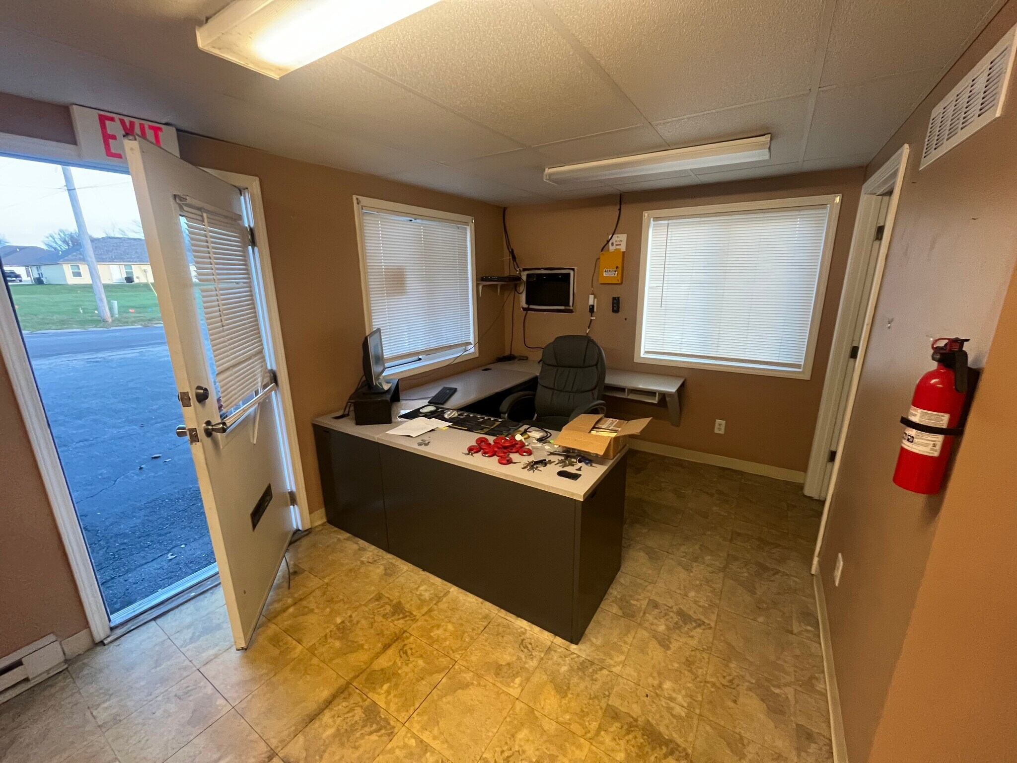 501 Spring Rd, Odessa, MO à louer Photo principale– Image 1 sur 2