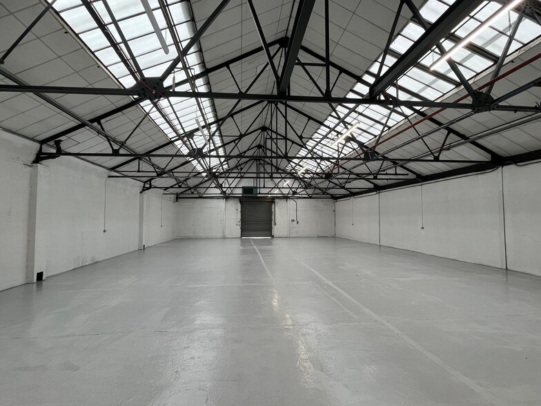 7-19 Colquhoun Ave, Glasgow à louer - Photo de l’immeuble – Image 2 sur 9