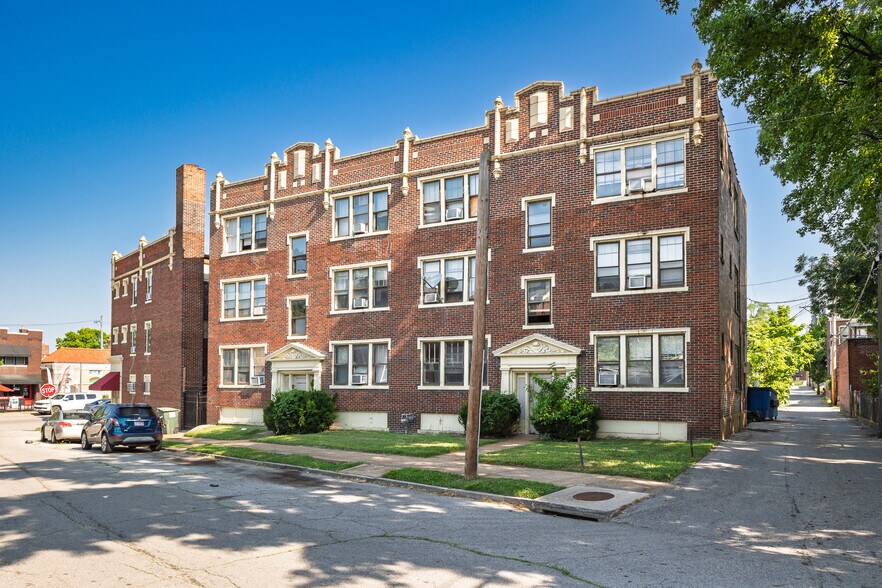 4054 S Grand Blvd, Saint Louis, MO à vendre - Photo de l’immeuble – Image 3 sur 24