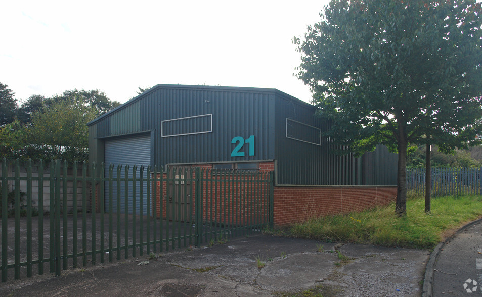 Folkes Rd, Stourbridge à louer - Photo de l’immeuble – Image 3 sur 4