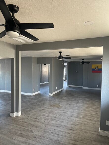 1800 Lewis Ave, Las Vegas, NV à vendre - Photo de l’immeuble – Image 2 sur 119