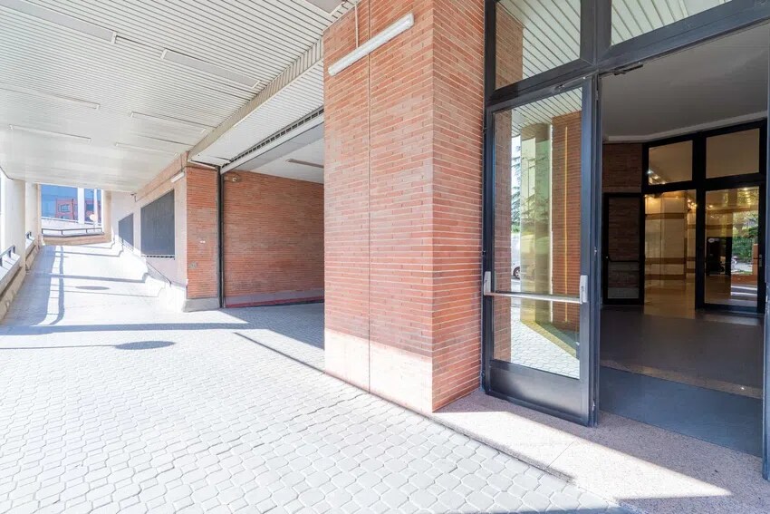 Bureau dans Madrid, Madrid à vendre - Photo de l’immeuble – Image 1 sur 1