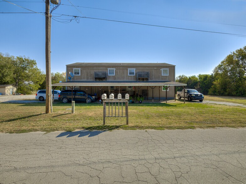 940 N Ross Ave, Dewey, OK à vendre - Photo de l’immeuble – Image 2 sur 72