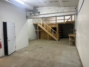 165 Freemans Bridge Rd, Schenectady, NY à louer Photo intérieure– Image 2 sur 8