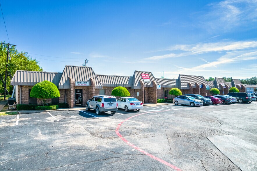 1836 W Virginia St, McKinney, TX à louer - Photo de l’immeuble – Image 2 sur 28