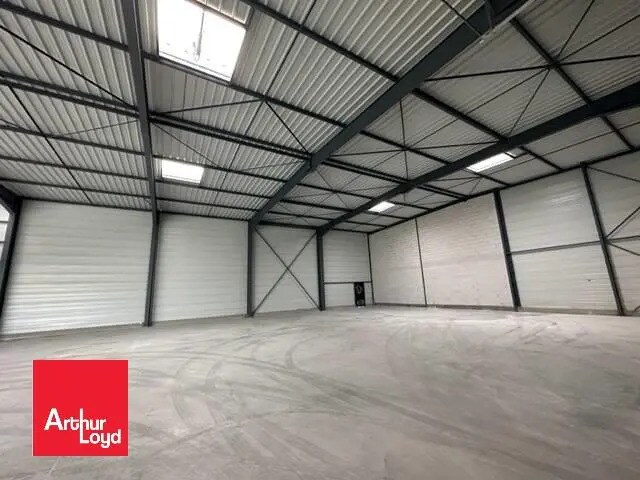 Local d’activités dans Mainvilliers à louer - Photo de l’immeuble – Image 3 sur 5