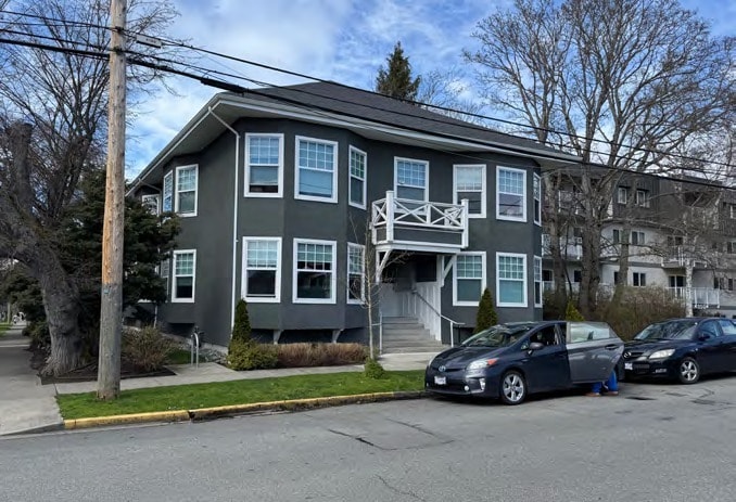 340 Linden Ave, Victoria, BC à vendre - Photo de l’immeuble – Image 3 sur 11