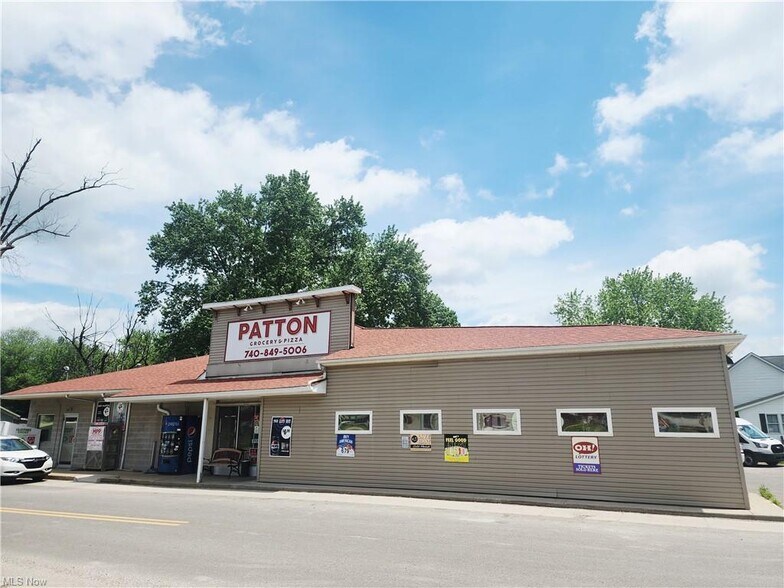 5790 Hoover Ave, East Fultonham, OH à vendre - Photo de l’immeuble – Image 2 sur 21