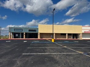 340-388 E Pass Rd, Gulfport, MS à louer Photo intérieure– Image 1 sur 3