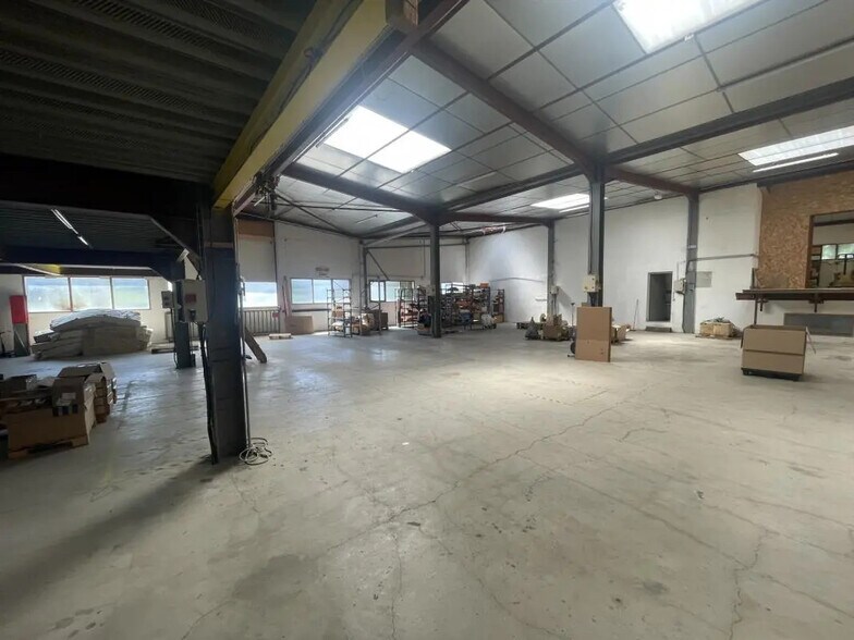 Industriel/Logistique dans Colomars à louer - Photo de l’immeuble – Image 3 sur 4