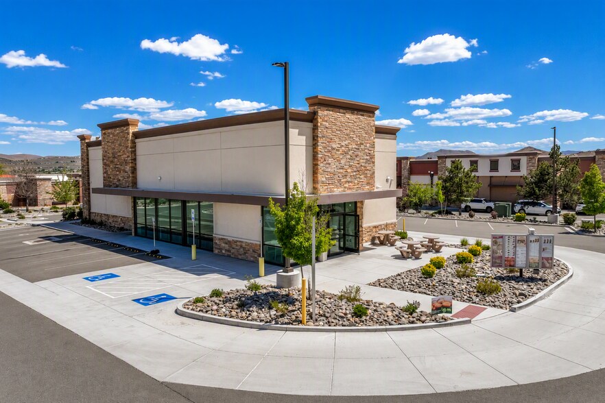 75 Los Altos Parkway, Sparks, NV à louer - Photo de l’immeuble – Image 3 sur 5