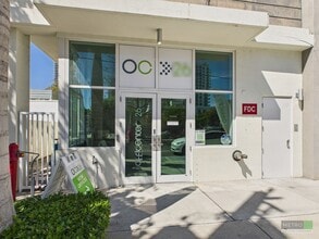 321 NE 26th St, Miami, FL à louer Photo de l’immeuble– Image 1 sur 18