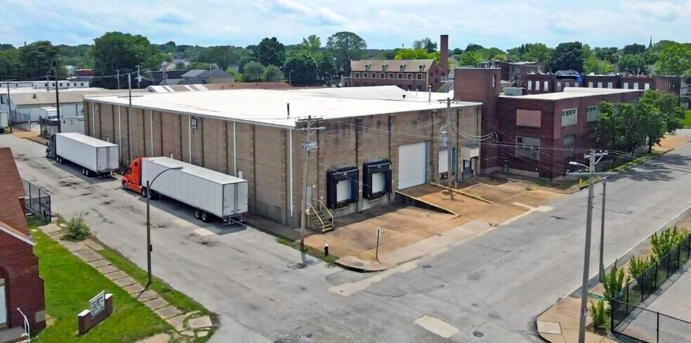 1120 Montrose Ave, Saint Louis, MO à louer - Photo de l’immeuble – Image 2 sur 7