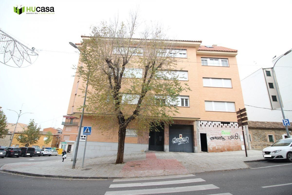 Local commercial dans Toledo, Toledo à louer Photo de l’immeuble– Image 1 sur 3