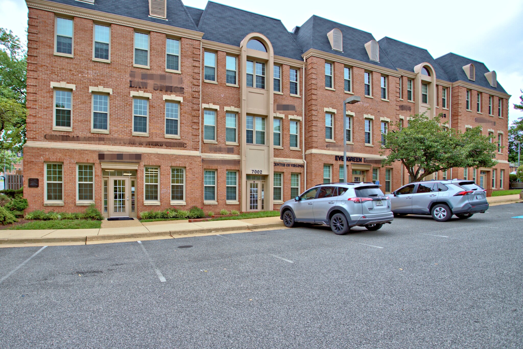 7002 Little River Tpke, Annandale, VA à louer Photo de l’immeuble– Image 1 sur 11