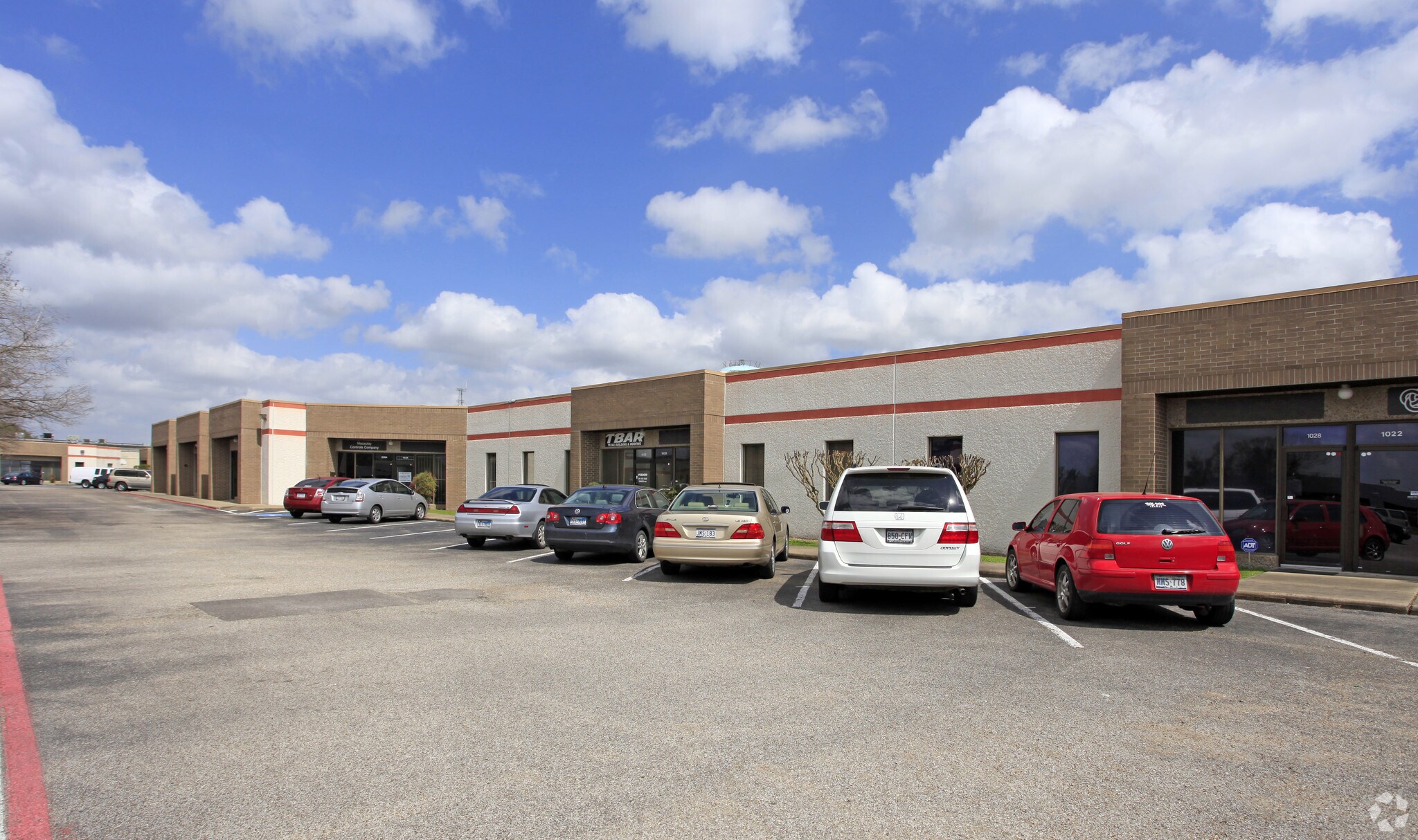 Hercules Business Park & Aerotech portefeuille de 7 biens à vendre sur LoopNet.fr Photo de l’immeuble– Image 1 sur 8