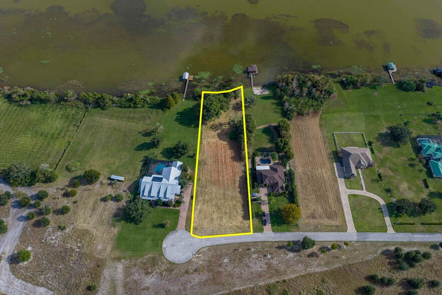 2080 Kennwood Grove Ln, Auburndale, FL à vendre - Aérien – Image 1 sur 20