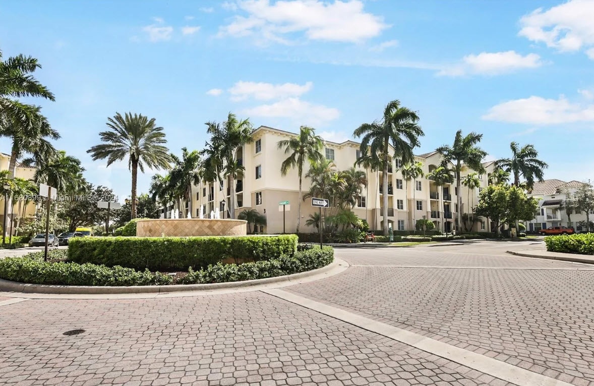 2416 Renaissance Way, Boynton Beach, FL à vendre Photo principale– Image 1 sur 1