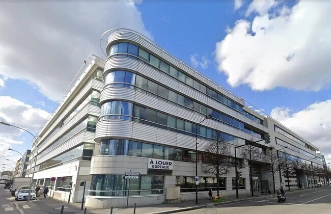 Plus de détails pour Bureau à louer