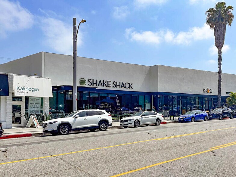 13003-13009 Ventura Blvd, Studio City, CA à louer - Photo de l’immeuble – Image 3 sur 6