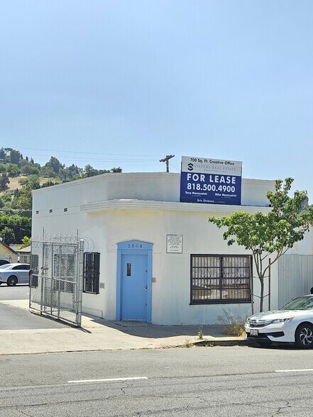 3508 Eagle Rock Blvd, Los Angeles, CA à louer - Photo de l’immeuble – Image 1 sur 3
