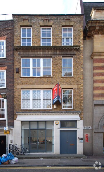 26 Britton St, Londres à louer - Photo principale – Image 1 sur 5