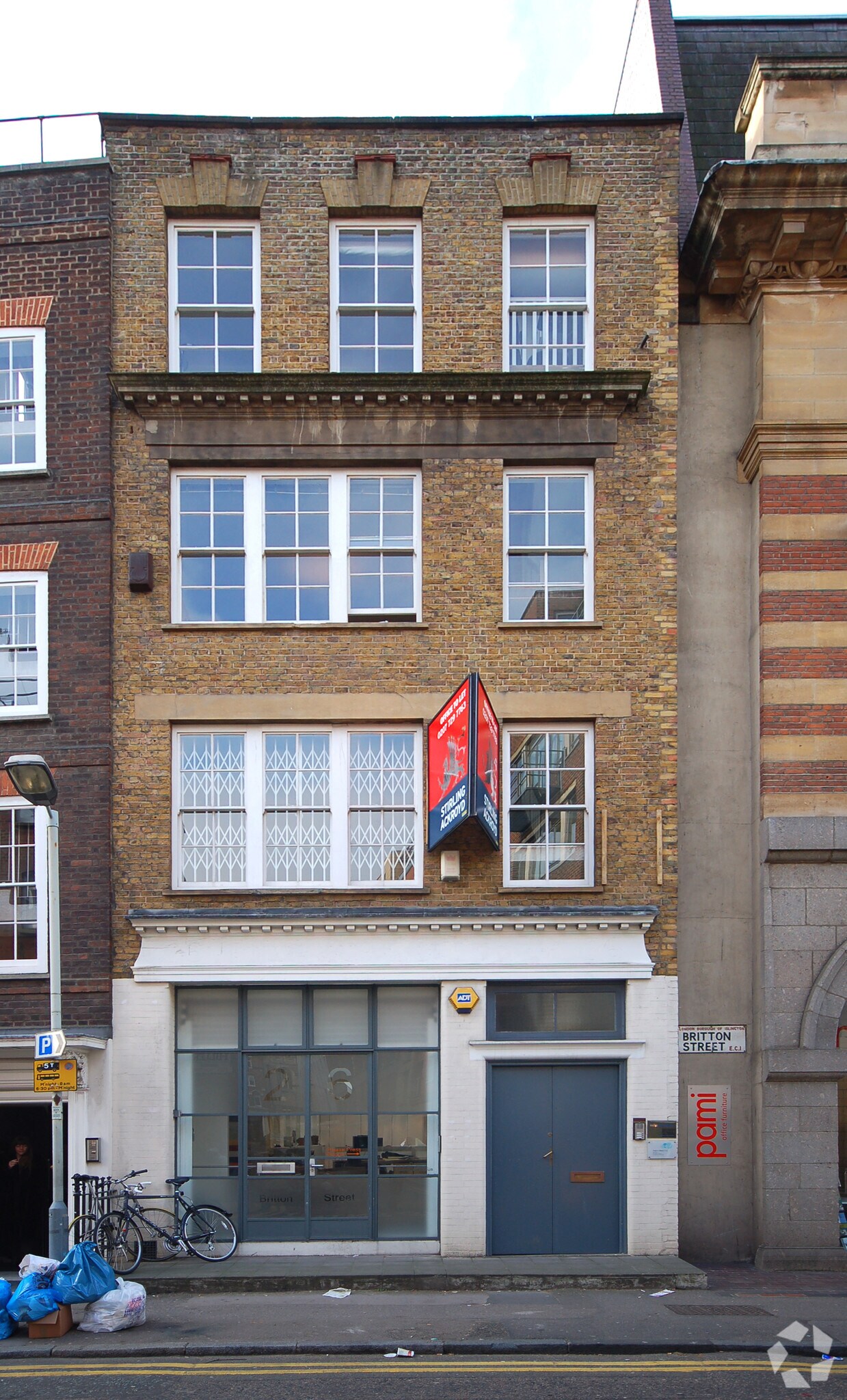 26 Britton St, Londres à louer Photo principale– Image 1 sur 6