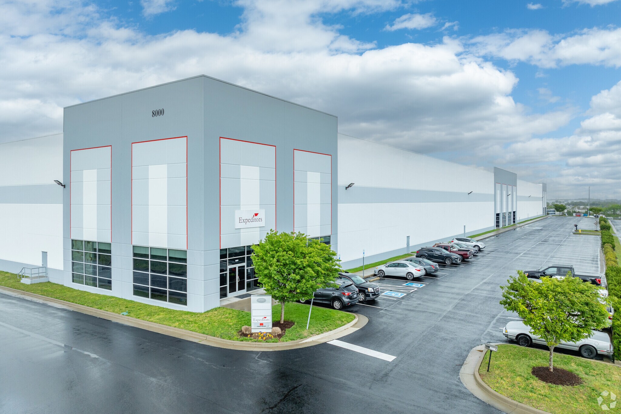 8000-8060 Centre Pointe Way, La Vergne, TN à louer Photo principale– Image 1 sur 14