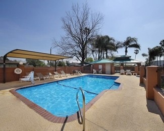 Plus de détails pour 1301 W Expressway 83, Pharr, TX - Hôtellerie à vendre
