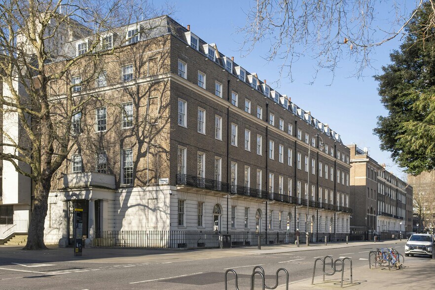 32 Russell Sq, Londres à louer - Photo de l’immeuble – Image 2 sur 4