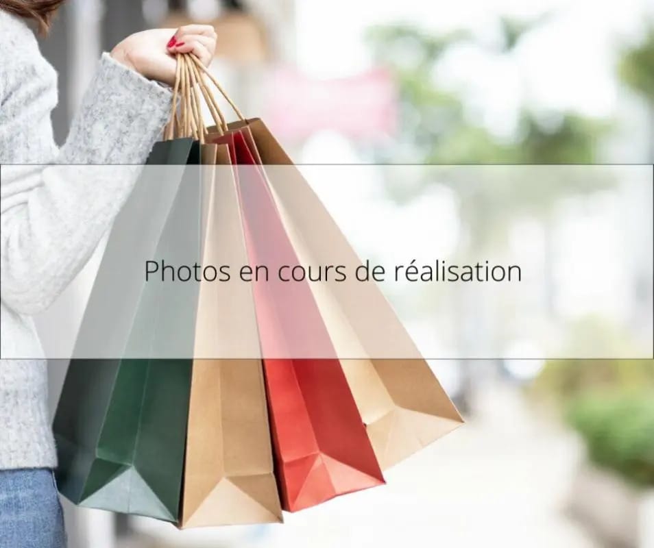 1 Rue Des Azalees, Bressuire à vendre Photo de l’immeuble– Image 1 sur 2