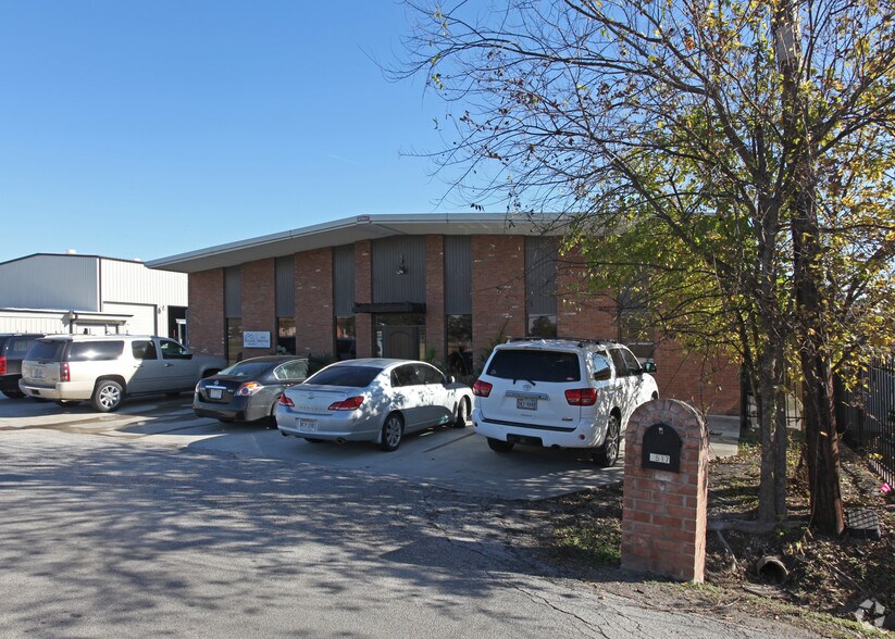 6517 Mapleridge St, Houston, TX à louer - Photo de l’immeuble – Image 2 sur 2