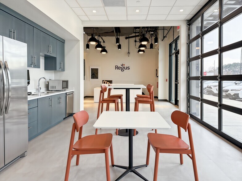 1225 W 25th St, Norfolk, VA à louer - Photo intérieure – Image 2 sur 22