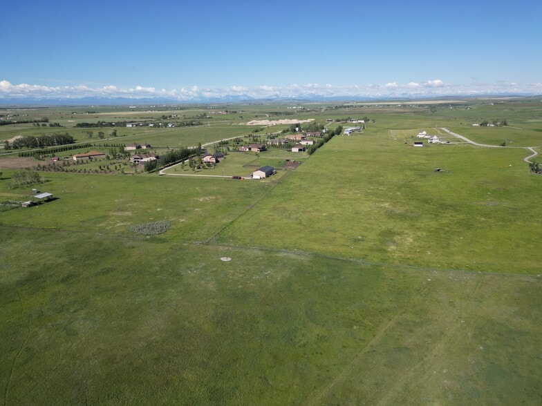 SE-14-19-29 W4M, Calgary, AB à vendre - Aérien – Image 3 sur 15