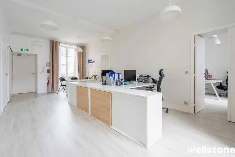 Bureau dans Paris à louer - Photo de l’immeuble – Image 1 sur 12