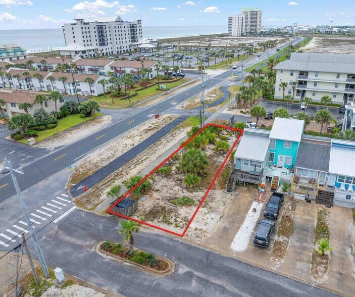 1401 Tina Drive A-1, Navarre, FL à vendre - Photo principale – Image 1 sur 11