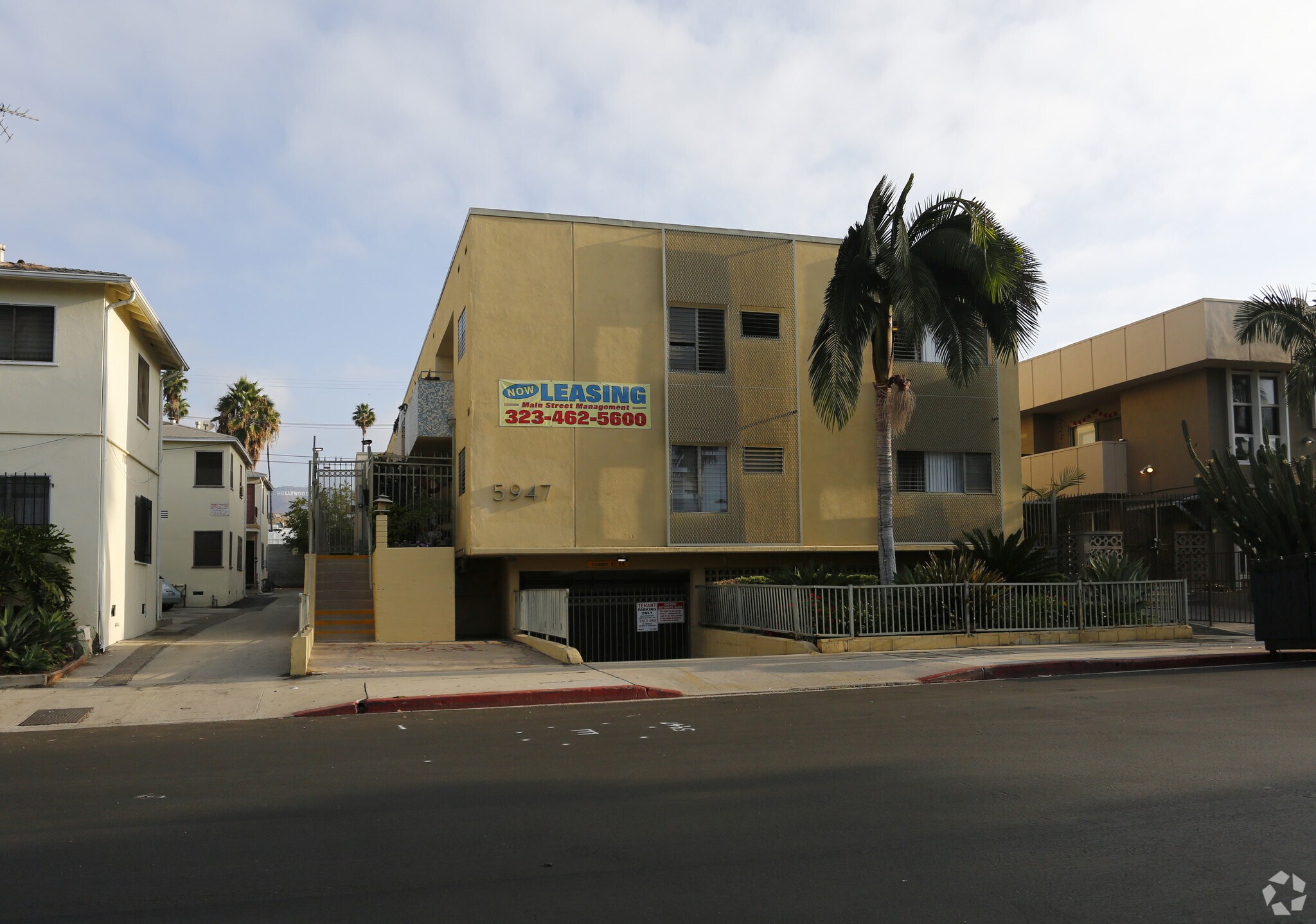 5947 Carlton Way, Los Angeles, CA à vendre Photo principale– Image 1 sur 5